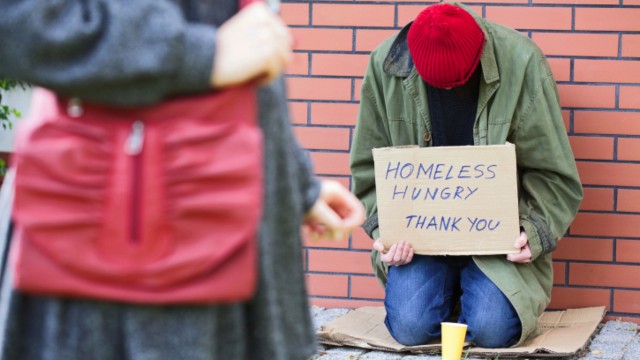panhandler