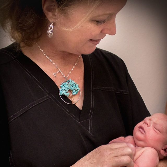 margie-wallis-a-midwife-not-an-epidural-crystal-gornto-heartstories